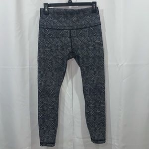 Women’s Lululemon leggings size 4 Navy Blue